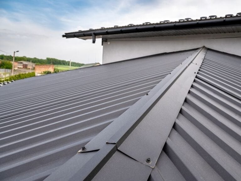 how long does a metal roof last