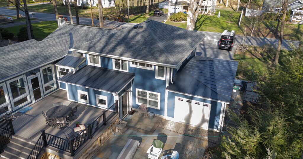 are metal roofs better
