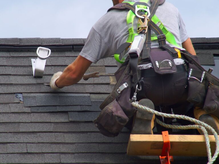 how to choose a good commercial roofing contractor